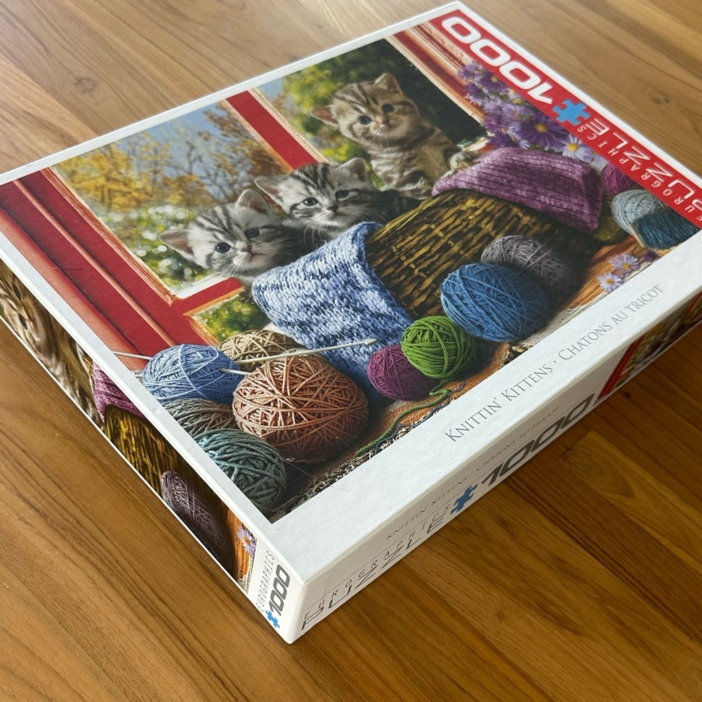 Eurographics Knittin' Kittens 1000 Piece Puzzle - Picture 2 of 4
